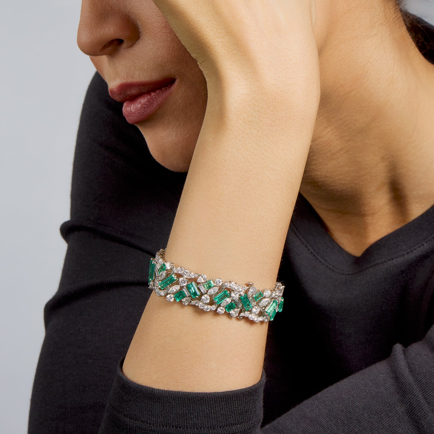 Macklowe Gallery Oscar Heyman Emerald and Diamond Bracelet