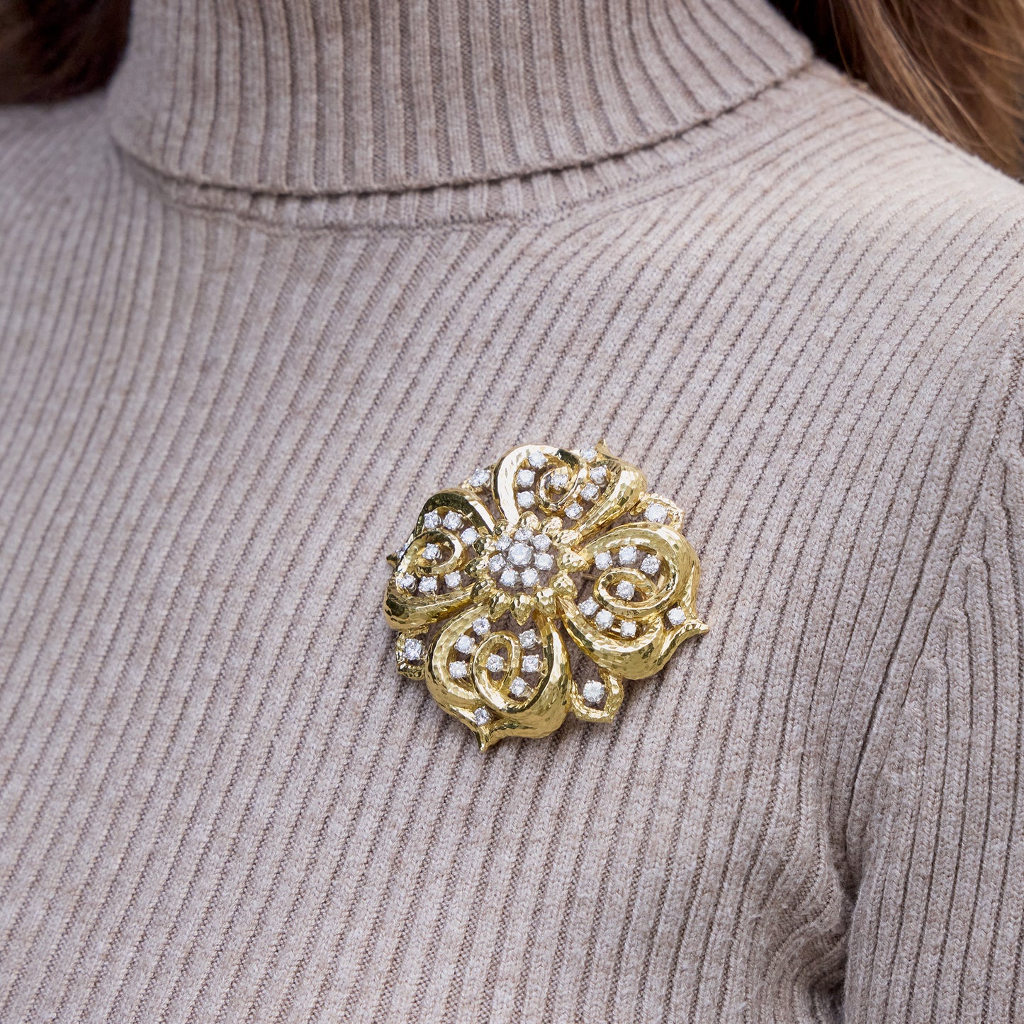 Macklowe Gallery David Webb Hammered Pendant Necklace