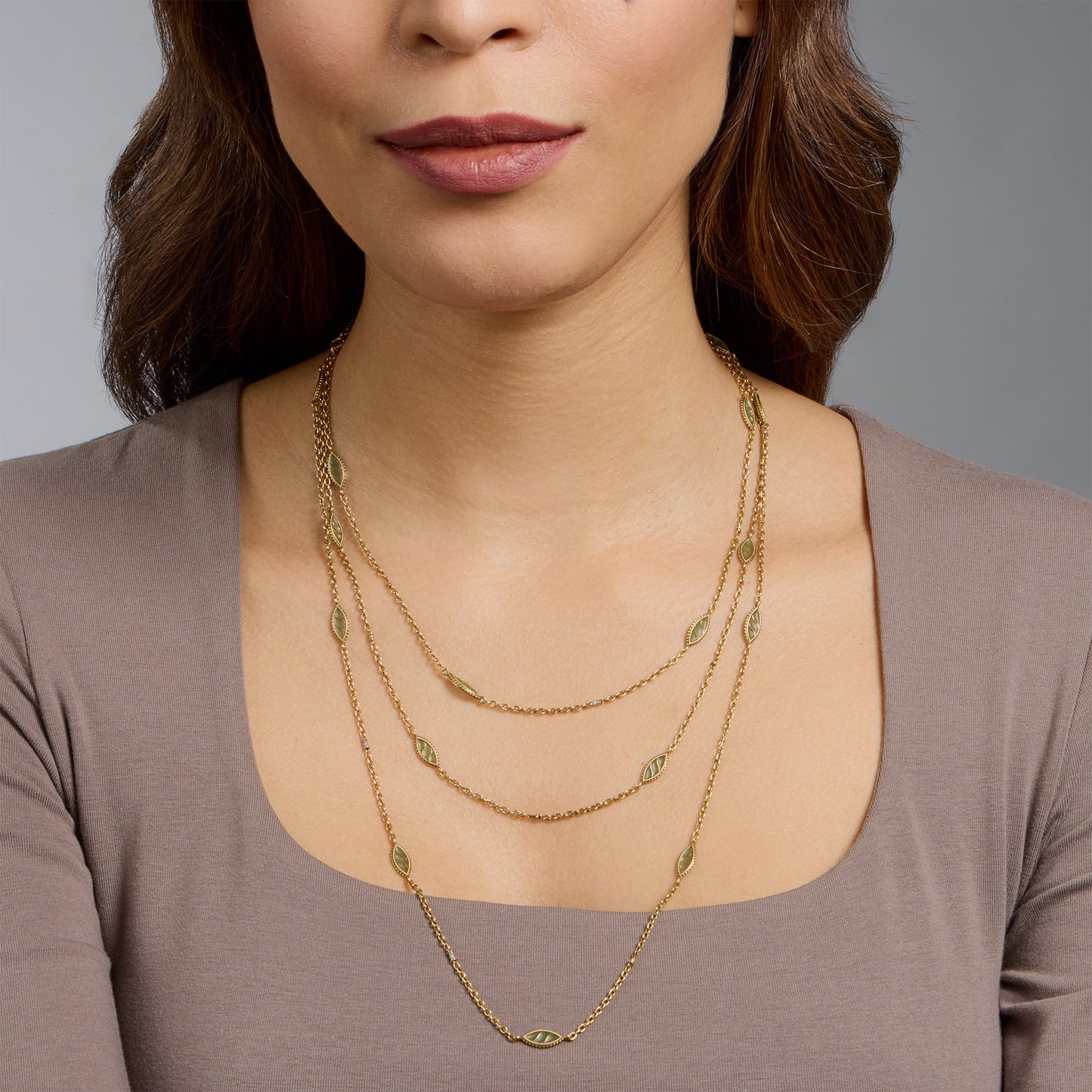 Macklowe Gallery French Art Nouveau 18K Gold and Plique-à-jour Enamel Longchain Necklace