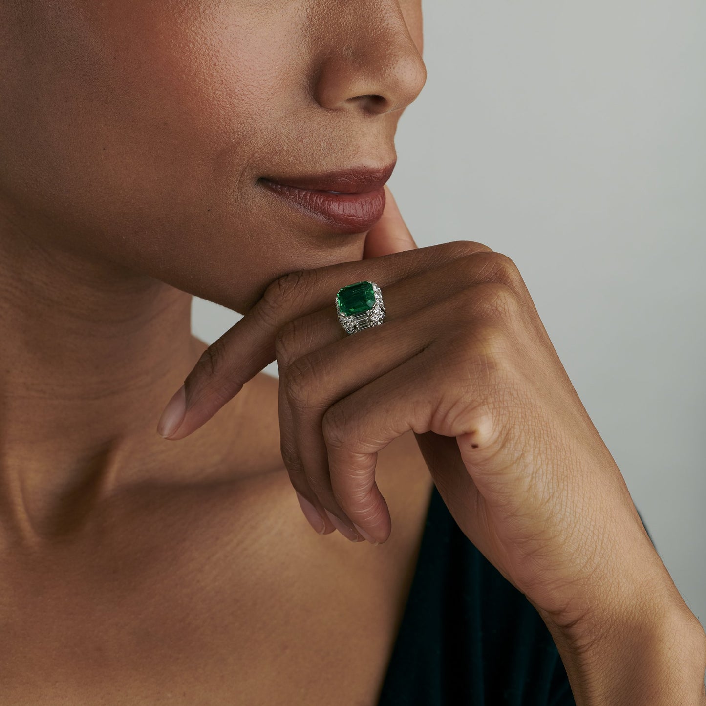 Macklowe Gallery Bulgari Emerald and Diamond