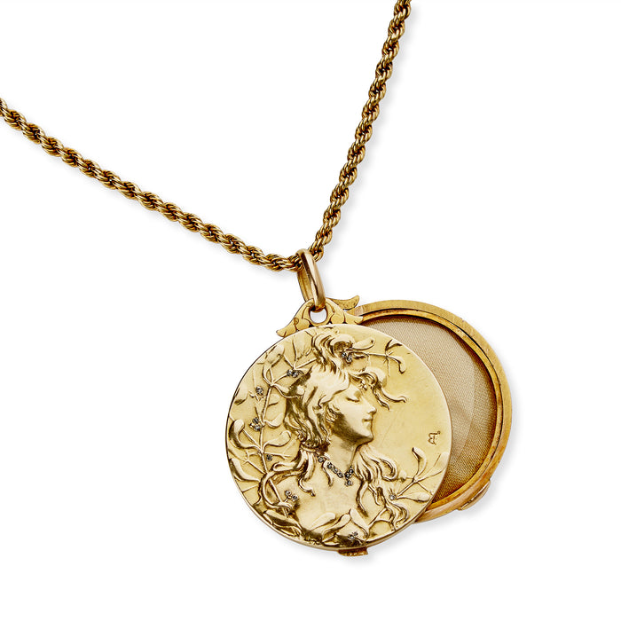 Macklowe Gallery Comte d'Epinay de Briort Art Nouveau Medal Habillé Pendant Locket