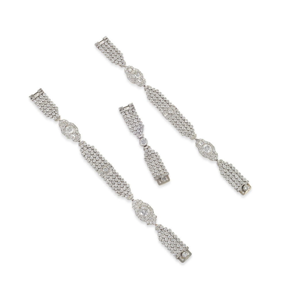 
                      
                        Macklowe Gallery Convertible Diamond Collar Necklace
                      
                    