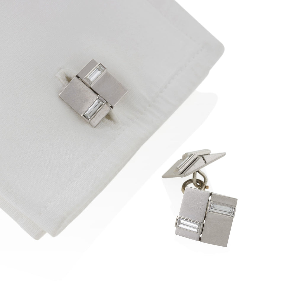 
                      
                        Macklowe Gallery Van Cleef & Arpels Diamond and Platinum Cuff Links
                      
                    